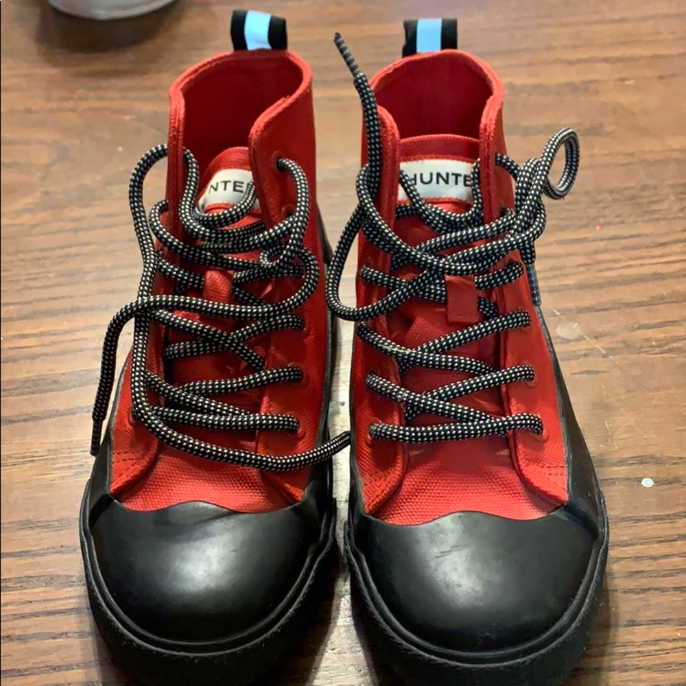 Hunter boy rain boot size 1